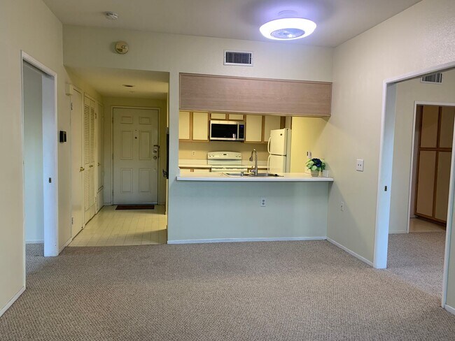 Foto del edificio - Cozy Condo in 55+ Community