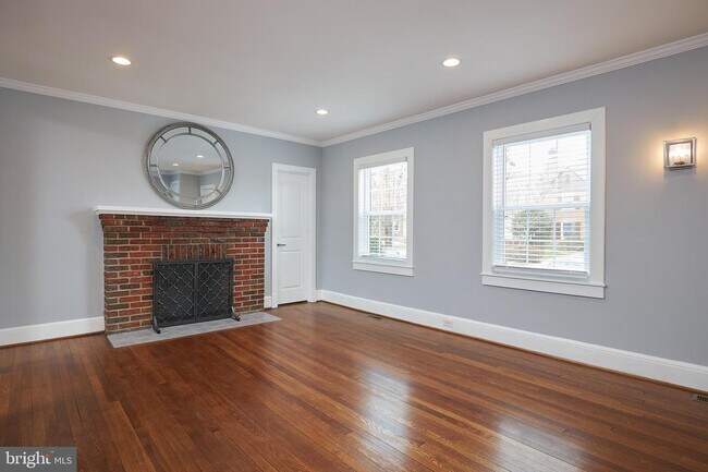 Foto del edificio - 4912 Brandywine St NW