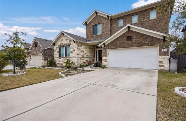 Building Photo - 213 Simmons Dr