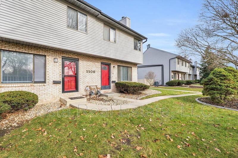 1106 E Jefferson St Unit 5, Bloomington, IL 61701 Condo for Rent in