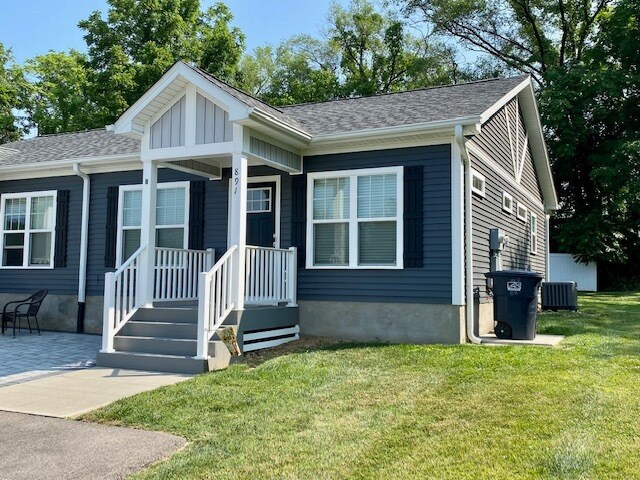 Foto del edificio - 891 Old Vinton Mill Rd NE Unit B