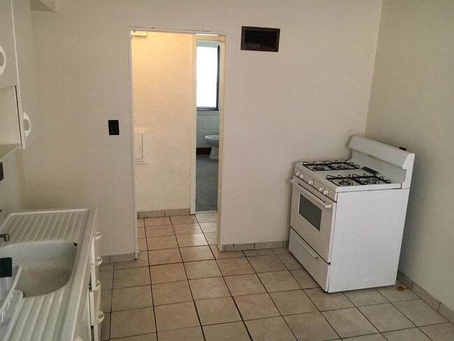 Foto del edificio - 4407 W Capitol Dr