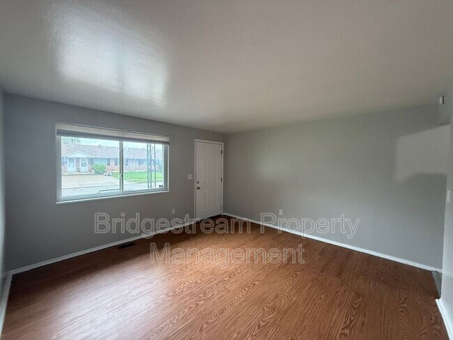 Foto del edificio - 4948 Leeper St
