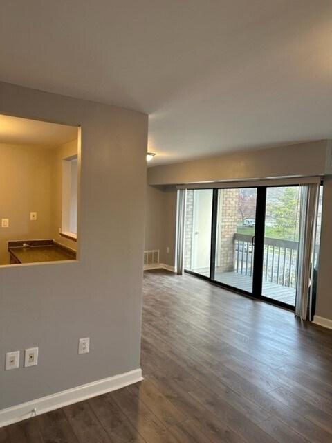 Building Photo - 6305 Hil Mar Dr
