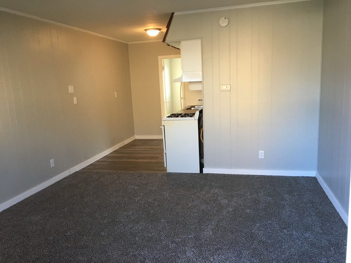 Foto principal - 5816 S Adams St