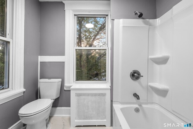 Building Photo - 1148 Hope St