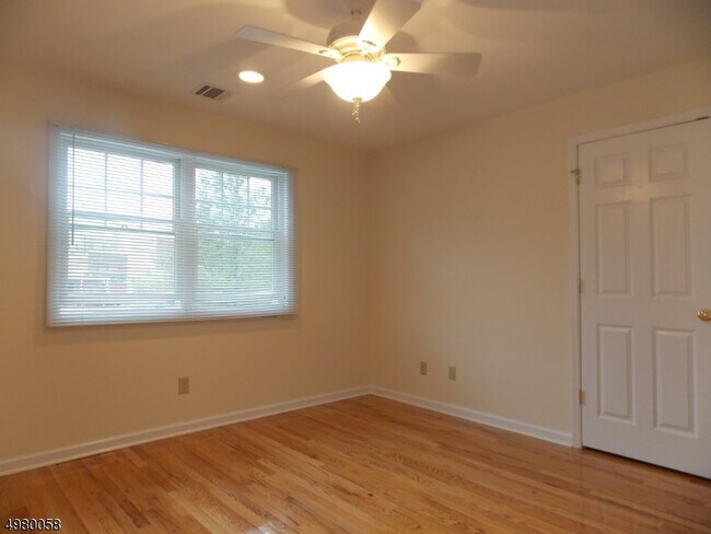 Foto del edificio - 8 Elmer St