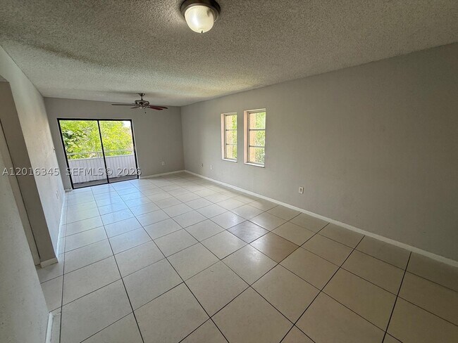 Foto del edificio - 17530 NW 68th Ave