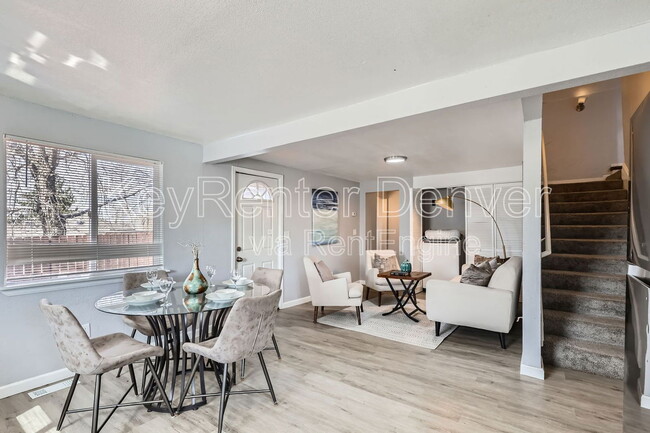 Photo - 625 Juniper St Townhome