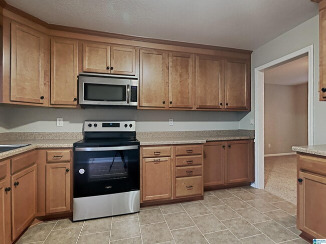 Building Photo - 105 Spring Glade Cir