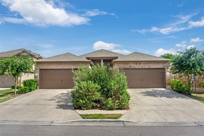 Building Photo - 533 Jack Rabbit Ln