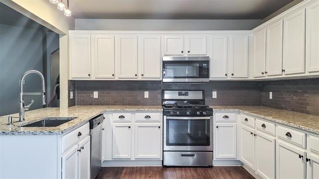 Building Photo - 3821 Granby Ln