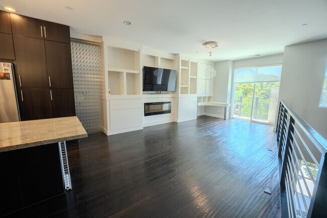 Foto del edificio - 7870 Civita Blvd