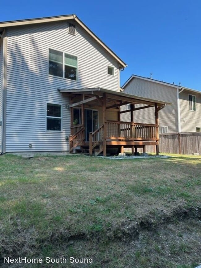 Building Photo - 3 br, 2.5 bath House - 1486 Packwood Ave.