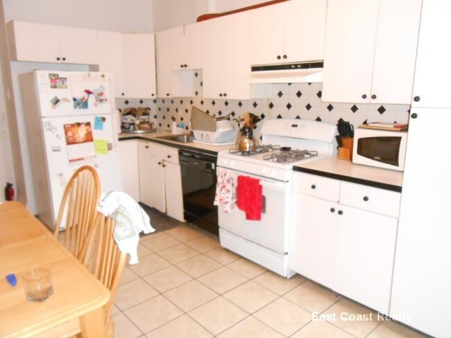 Foto del edificio - 1905 Beacon St