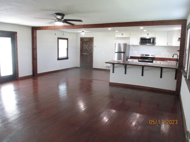 Foto del edificio - 1508 County Rd 697