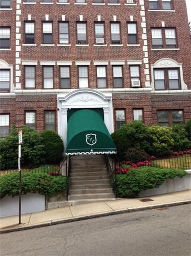 Primary Photo - Nice 1BR/1Bath Brighton Listing!