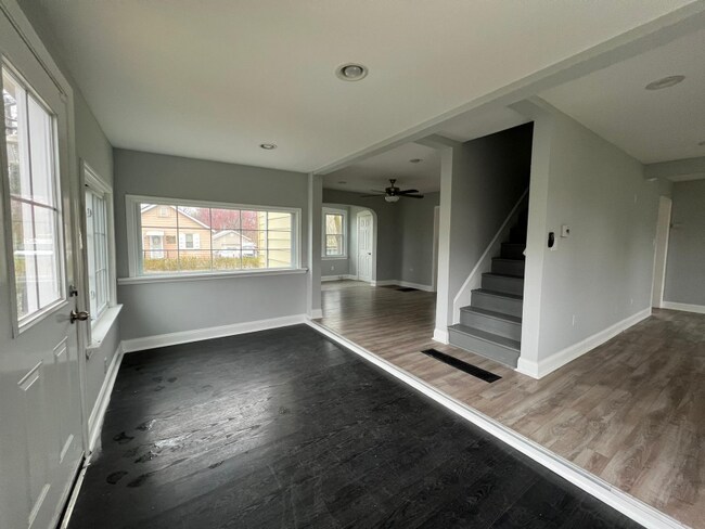 Building Photo - 64 W Line St