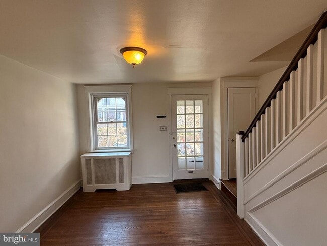 Building Photo - 3422 Tilden St