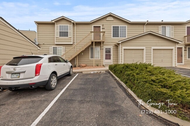 Foto del edificio - CHARMING 3BD/2BA CONDO featuring FRESH UPDATES - Security Deposit Waiver Available