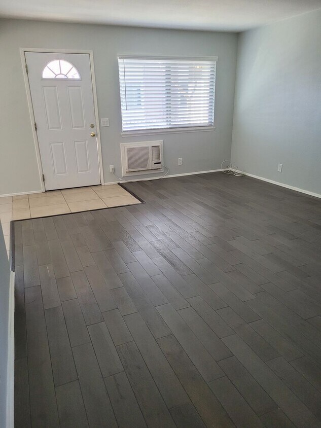 Primary Photo - Great two bedroom/one bath in town!