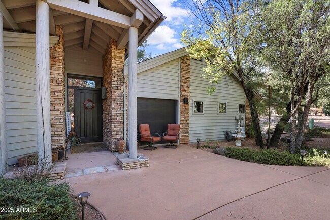 Foto del edificio - 2609 E Pine Island Ln