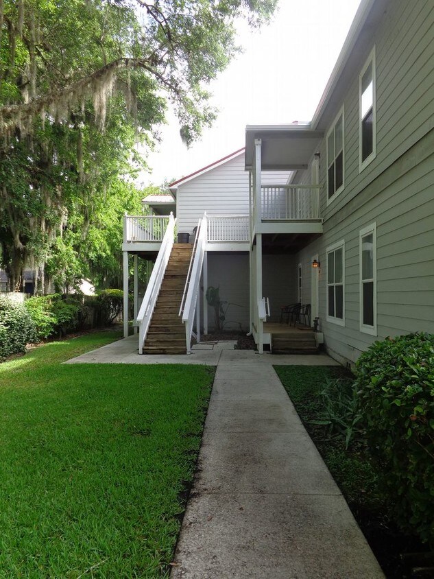 Primary Photo - 2905 SW Archer Rd