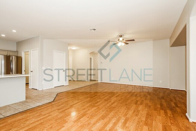 Building Photo - REDUCED!