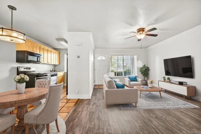 Foto principal - 4775 Seminole Dr