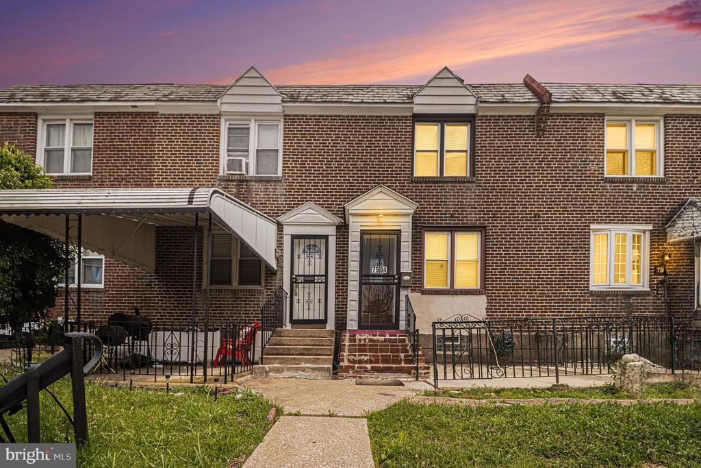 Foto principal - 7504 Sherwood Rd