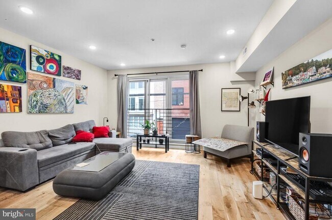 Building Photo - 848 N 15th St
