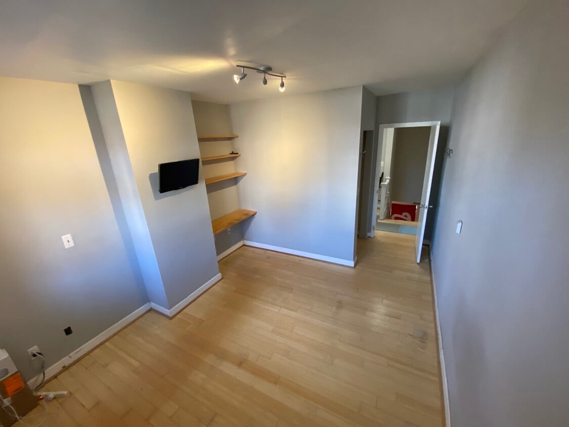 Photo - 1254 Half St SW (Washington, DC)