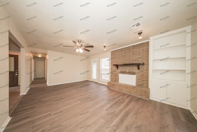 Foto del edificio - 10205 Glascow Dr