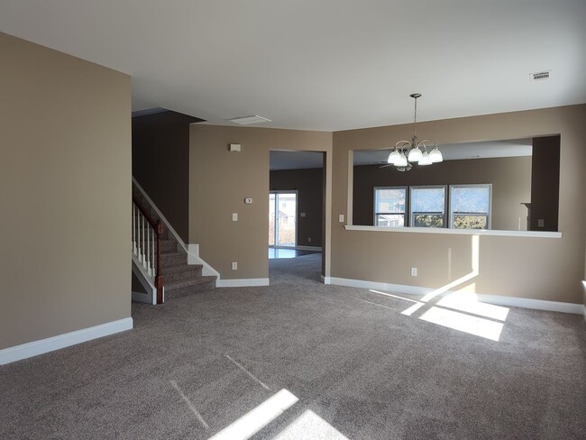 Foto del edificio - Move-in ready Home in Hamilton Lakes!