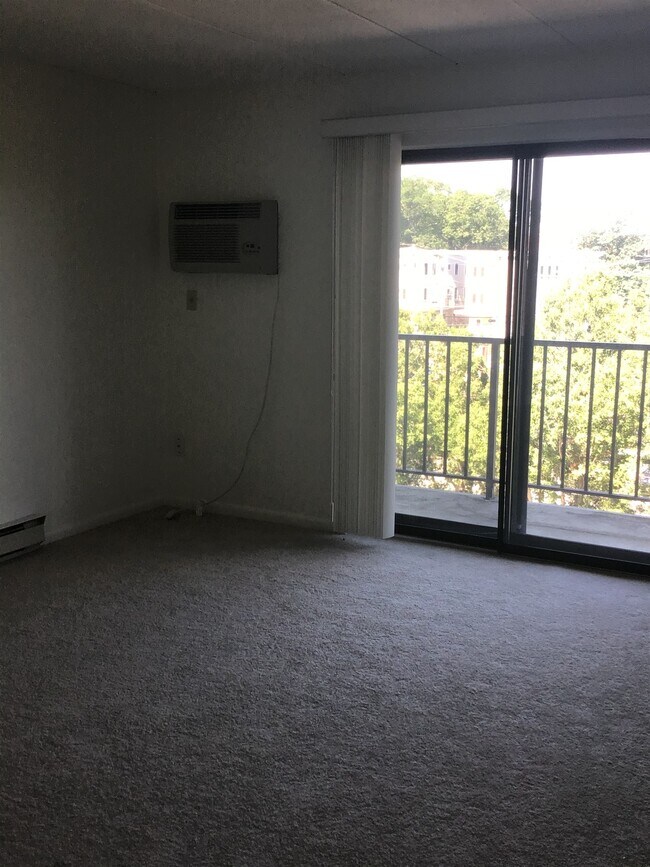 Foto del edificio - 182 Quincy Avenue, Unit 410