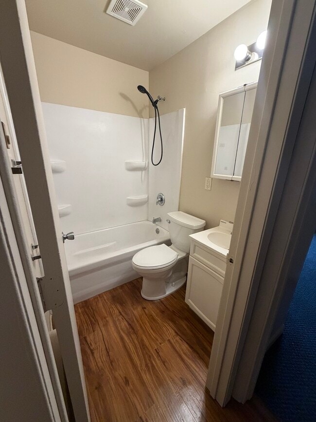 Building Photo - 25665 W Bridge St