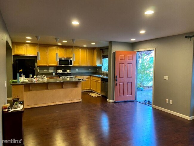 Building Photo - 3 br, 2.5 bath House - 3370 Napoli Pl