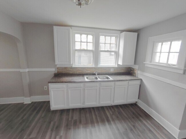 Foto del edificio - 13925 Cherrylawn St