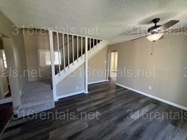 Foto del edificio - $1445 - 4 bedroom/ 2 bathroom - Single Family Home