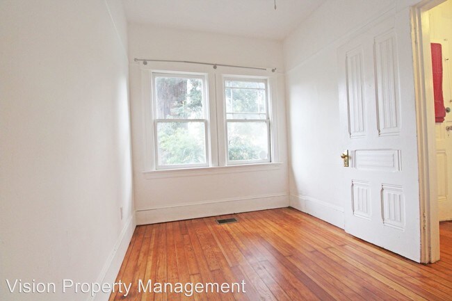 Building Photo - 3 br, 2 bath House - 3139 Harrison St.