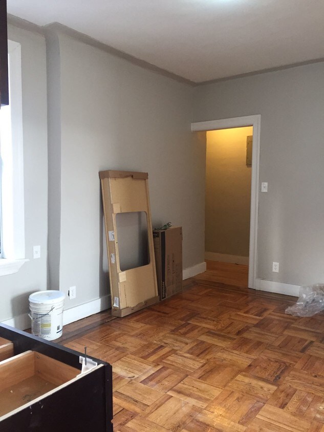 Foto principal - 171 E 96th St