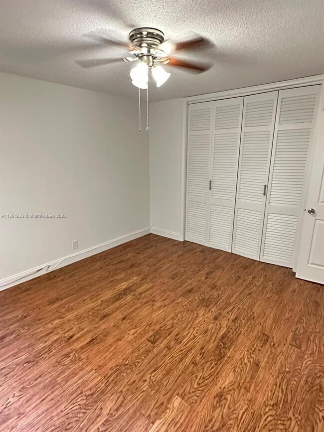 Building Photo - 1830 Cleveland St