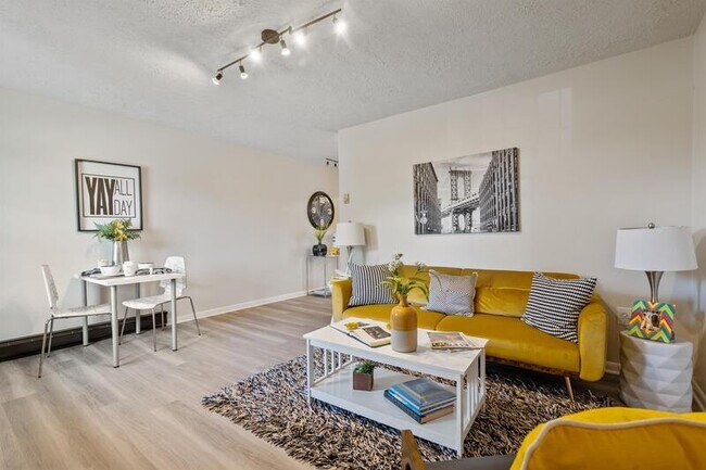 Foto del edificio - 2553 Bradford Ct