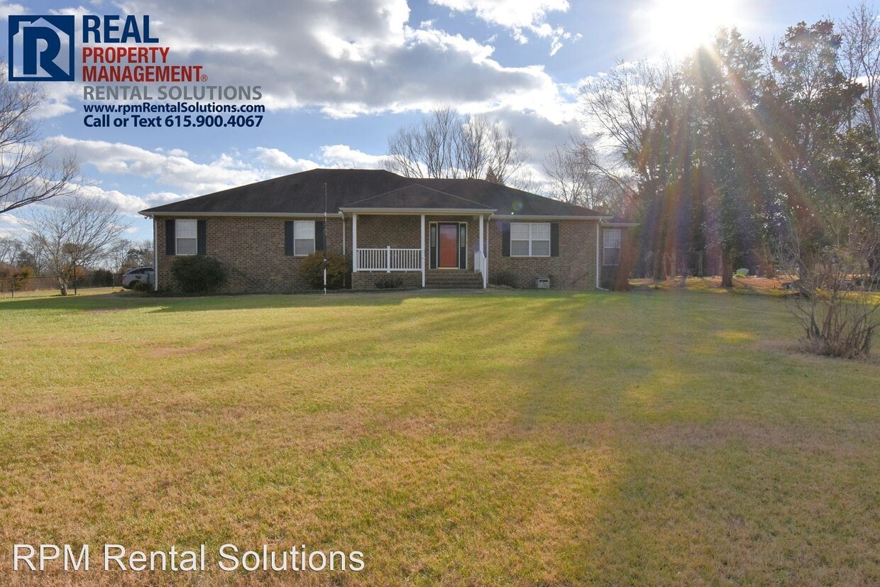 3 br, 2.5 bath House 5001 Burnt Knob House Rental in Murfreesboro