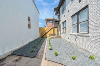 Building Photo - 1812 Wheeler Ave