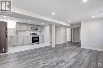 Building Photo - 432 Mortimer Ave
