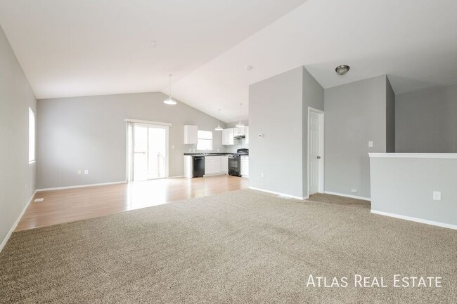 Building Photo - 14525 E 47th Dr