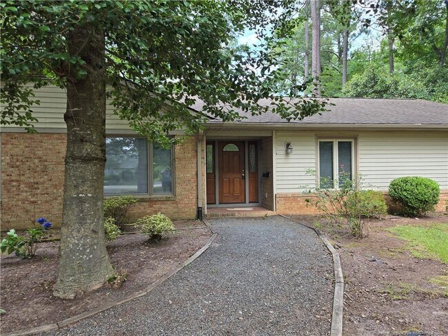 Foto del edificio - 625 Loblolly Dr