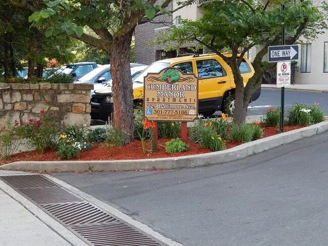 Foto del edificio - 229 Baltimore Ave