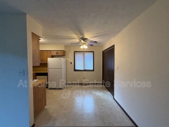 Foto del edificio - 518 E Washita Ct